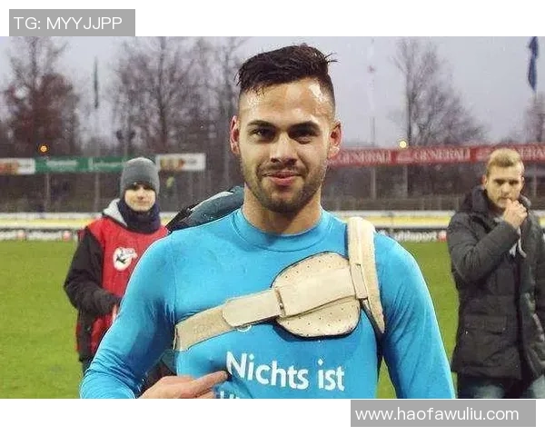 超越常人的足球天才揭秘他们的成长历程与辉煌成就